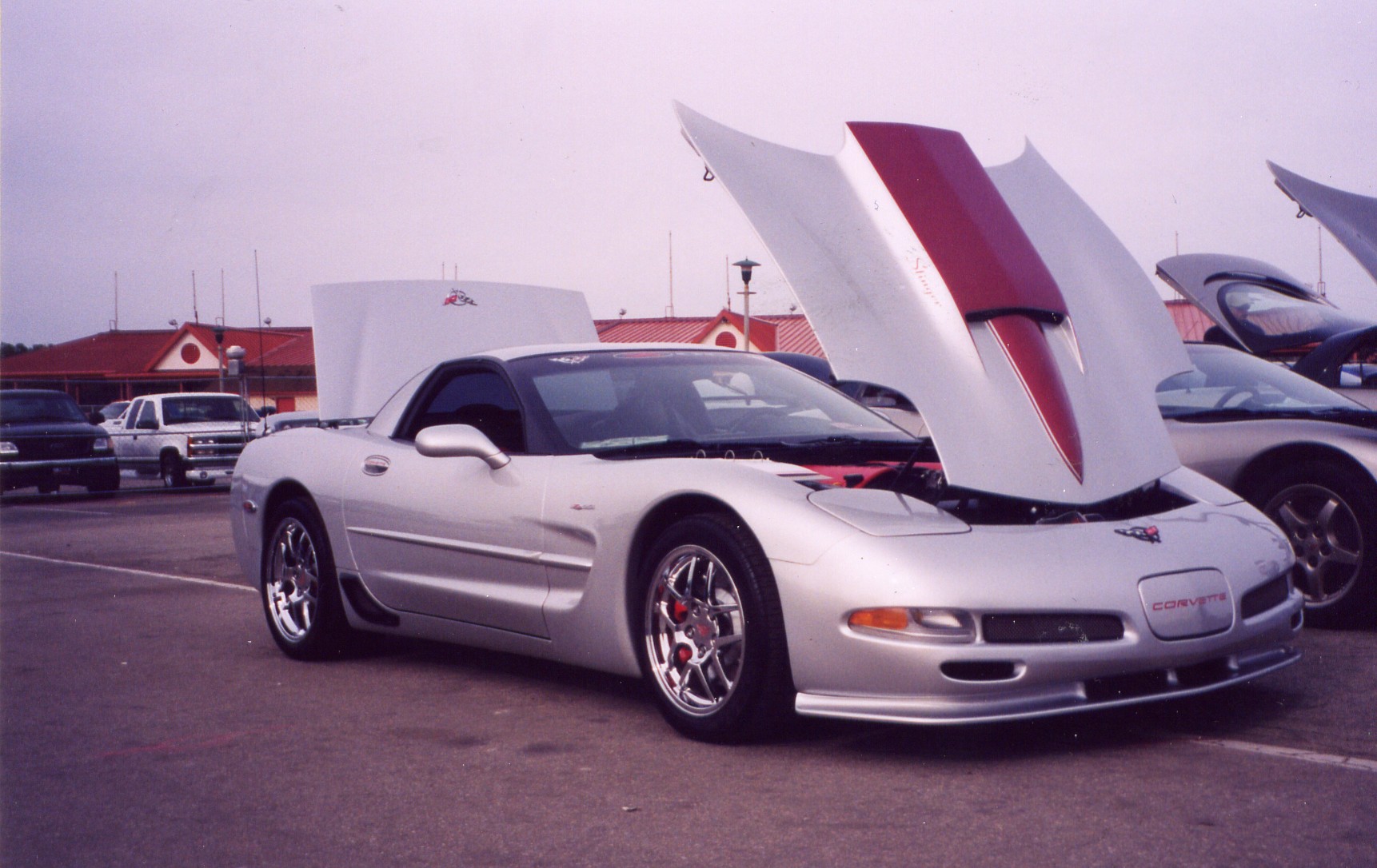 rcarshow3.jpg